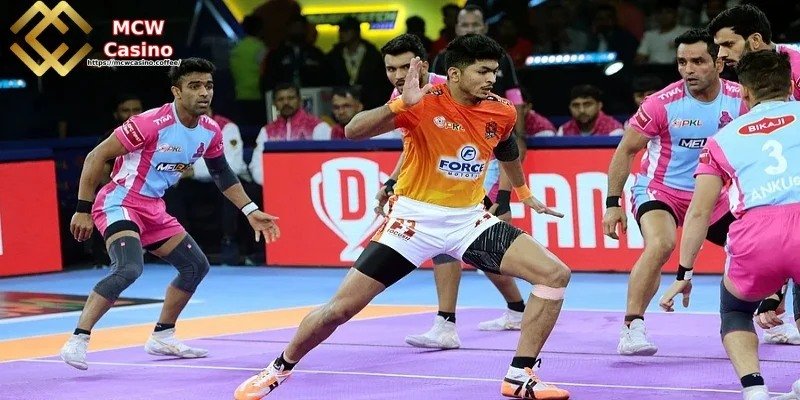 টিম কম্পোজিশন এবং ফর্ম বিশ্লেষণ করুন